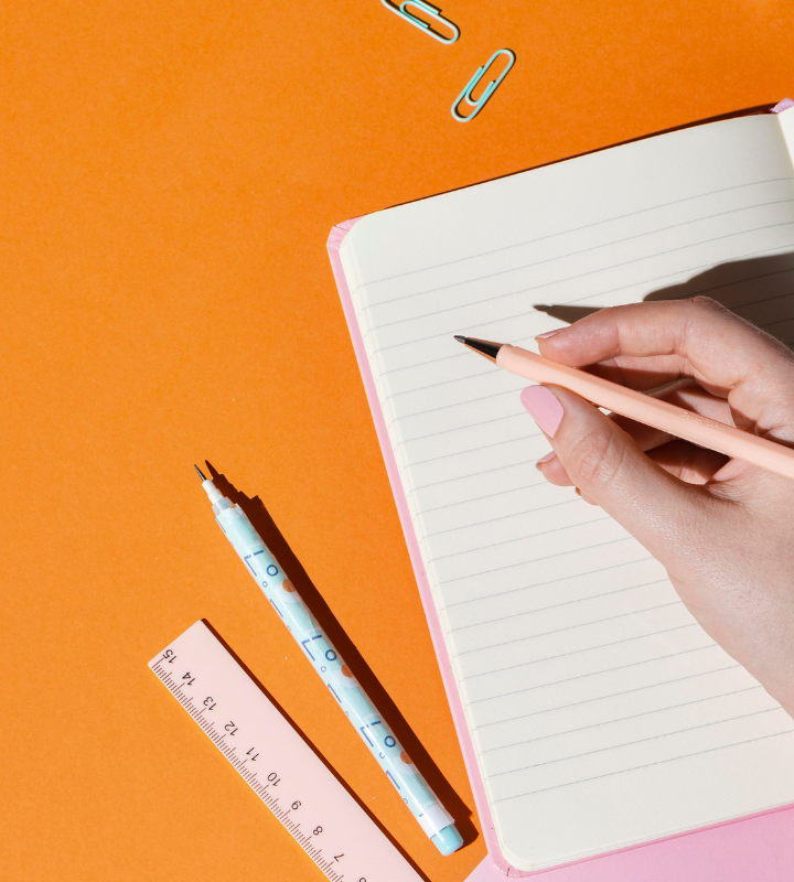 Día del libro: taller de escritura, dibujo y cuentos